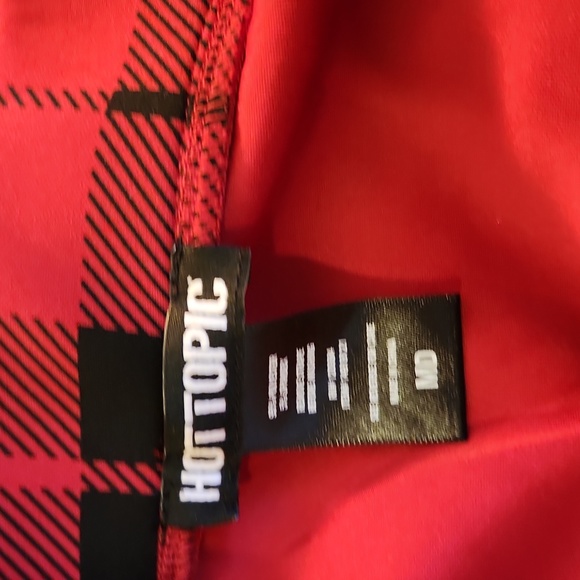 Black & Red Plaid O-Ring Gothcore Skater Skirt - Picture 2 of 7